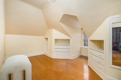 Open Sunday, July 12th, 3 p.m. to 5 p.m.This 3-unit home in West - photo 23