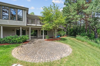 This beautifully maintained soft contemporary home offers luxury - photo 46