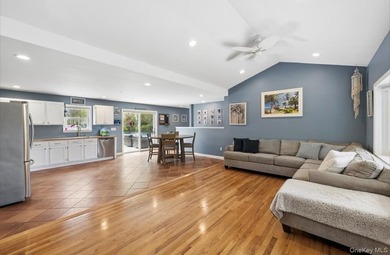 Welcome to Calverton living at its finest! Nestled in the - photo 2