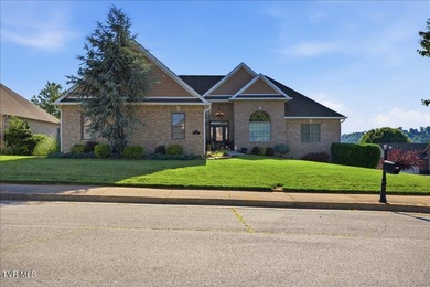 Welcome to one of the best homes in the highly sought-after Park - photo 3