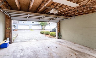 Charming Mossy Oaks home ready for new owners! If you want an - photo 7