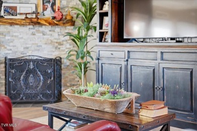 Welcome to one of the best homes in the highly sought-after Park - photo 10