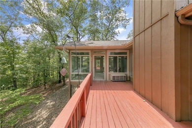 Come see this gorgeous home that has fresh paint, newer stove - photo 4