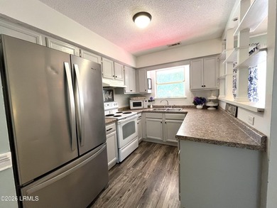 Charming Lowcountry living on desirable Lady's Island! Nestled - photo 8