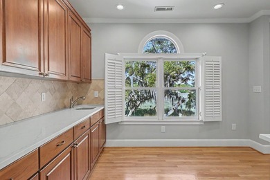 Absolutely gorgeous Lowcountry style home located in beautiful - photo 21