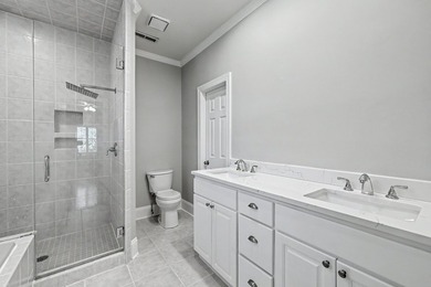 Absolutely gorgeous Lowcountry style home located in beautiful - photo 26