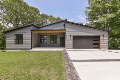 Lake Home For Sale in Kimberling City, Missouri