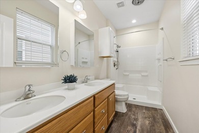 Fresh, Updated, Clean & truly move-in ready! Enjoy everything - photo 17