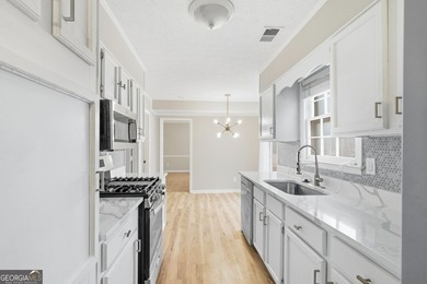 Pristine Colonial-style home in the desirable Quail Hollow - photo 9