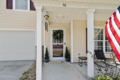 Welcome home to this spacious and beautifully maintained - photo 2