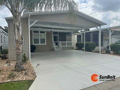 Lake Harris Home For Sale in Leesburg Florida