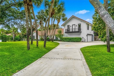 A five-star tropical oasis east of A1A with just under 5,000 AC - photo 2