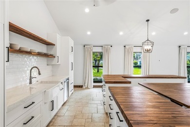 A five-star tropical oasis east of A1A with just under 5,000 AC - photo 7