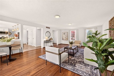 SHOWSTOPPER!! This **MAGAZINE-WORTHY** 4-bedroom 2.5-bath - photo 12