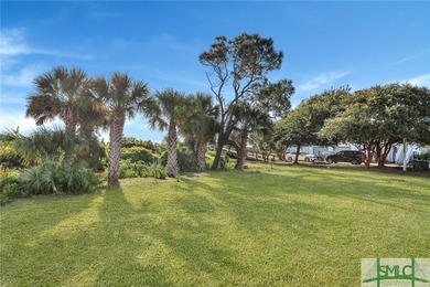 Rare, oceanfront, buildable lot, in beautiful Seaside Colony - photo 2