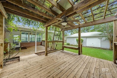 Amazing 3-bedroom, 2-bath home located near the cusp of Perdido - photo 5
