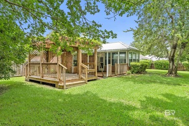 Amazing 3-bedroom, 2-bath home located near the cusp of Perdido - photo 8