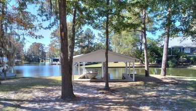 This charming lakefront cottage has new HVAC units and was built - photo 20