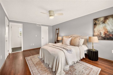SHOWSTOPPER!! This **MAGAZINE-WORTHY** 4-bedroom 2.5-bath - photo 24