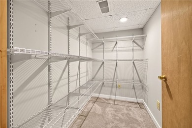 SHOWSTOPPER!! This **MAGAZINE-WORTHY** 4-bedroom 2.5-bath - photo 38