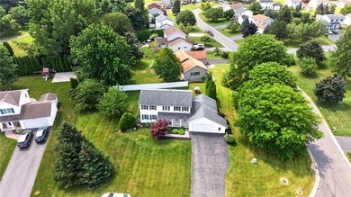 SHOWSTOPPER!! This **MAGAZINE-WORTHY** 4-bedroom 2.5-bath - photo 45