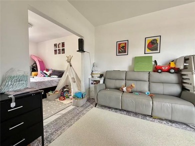 Solid brick 6-family building located in the heart of Bay Ridge - photo 6