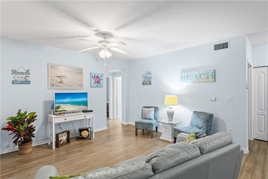 Welcome to your dream condo! This 3bd, 2ba condo features a - photo 2