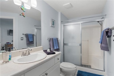 Welcome to your dream condo! This 3bd, 2ba condo features a - photo 6