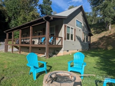 Lake Home For Sale in Sylva, North Carolina