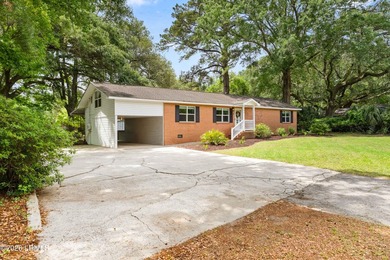 Welcome home to this freshly updated 4-bedroom, 2.5-bath home in - photo 2