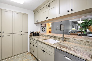 Hello LUXURY in this beautifully upgraded END UNIT! PLUS live a - photo 4