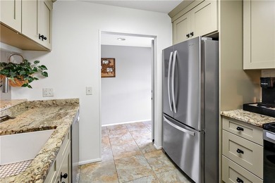 Hello LUXURY in this beautifully upgraded END UNIT! PLUS live a - photo 5