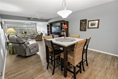 Hello LUXURY in this beautifully upgraded END UNIT! PLUS live a - photo 8