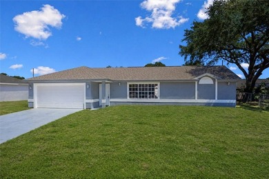 Fully renovated and move-in ready. Modern finishes, new - photo 1