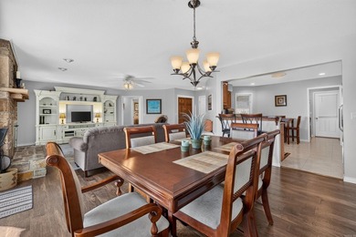 Rare opportunity on Lake Balboa! This custom-built waterfront - photo 12