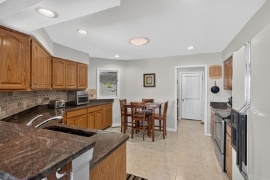 Rare opportunity on Lake Balboa! This custom-built waterfront - photo 15