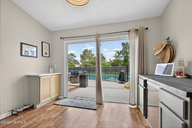 Welcome to this beautifully maintained 4-bedroom, 2-bathroom - photo 17
