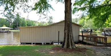 Location!! Location!! Location!! This spacious brick home with a - photo 23