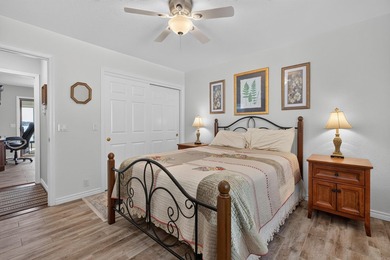 Rare opportunity on Lake Balboa! This custom-built waterfront - photo 25