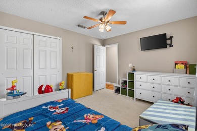 Welcome to this beautifully maintained 4-bedroom, 2-bathroom - photo 25
