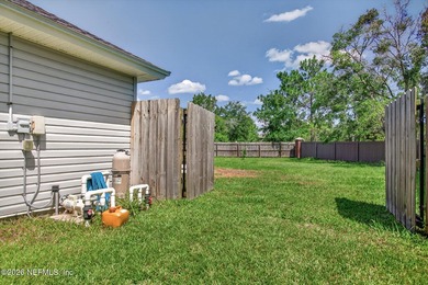 Welcome to this beautifully maintained 4-bedroom, 2-bathroom - photo 39