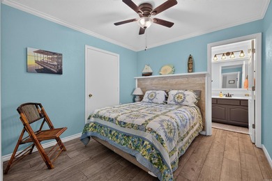 Rare opportunity on Lake Balboa! This custom-built waterfront - photo 40