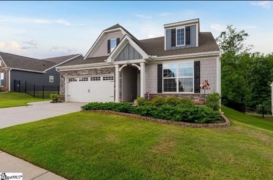 Enjoy peaceful one-level living in this beautifully maintained - photo 1