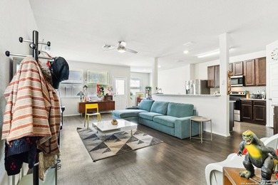 Welcome to the Weaver floor plan, a spacious and beautifully - photo 6