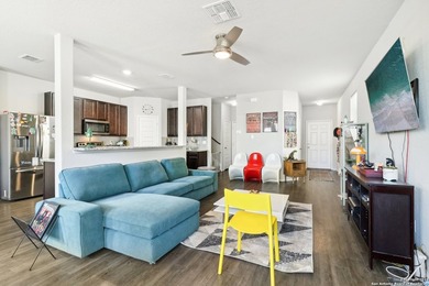 Welcome to the Weaver floor plan, a spacious and beautifully - photo 8