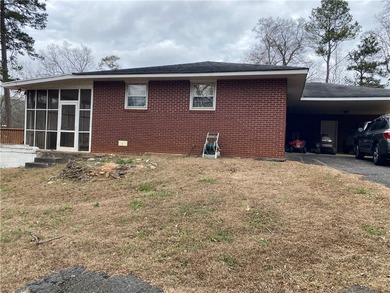 Enjoy the best of lake life in this charming 3-bedroom, 2-bath - photo 2