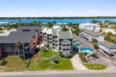 Welcome to coastal living at its finest! This beautifully - photo 1