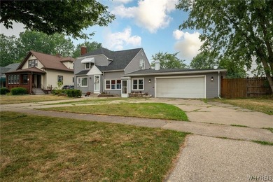 Welcome to this spacious and beautifully updated home nestled on - photo 2