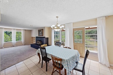 Welcome to this beautifully maintained 4-bedroom, 3-bathroom - photo 6