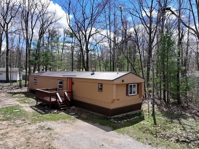 Completely remodeled 3-bedroom, 2-bath home located just minutes - photo 19